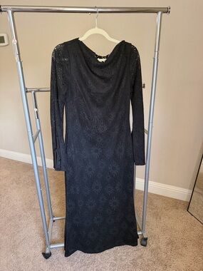 Black Long Sleeve Lace Maxi Dress